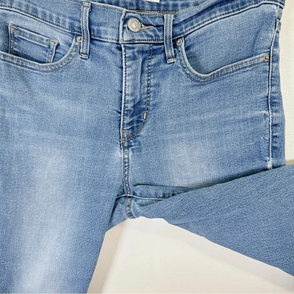 Levi's 311 Shaping Skinny Medium Wash Jeans - Picture 8 of 16